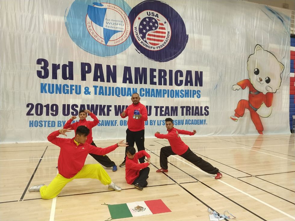 Atletas de Chimalhuacán destacan en competencia internacional en Estados Unidos