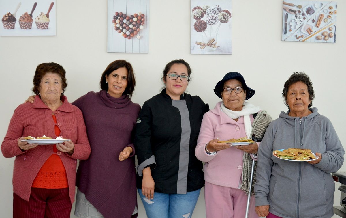 Adultos mayores listos para la final de CERMAS chef Ixtapaluca