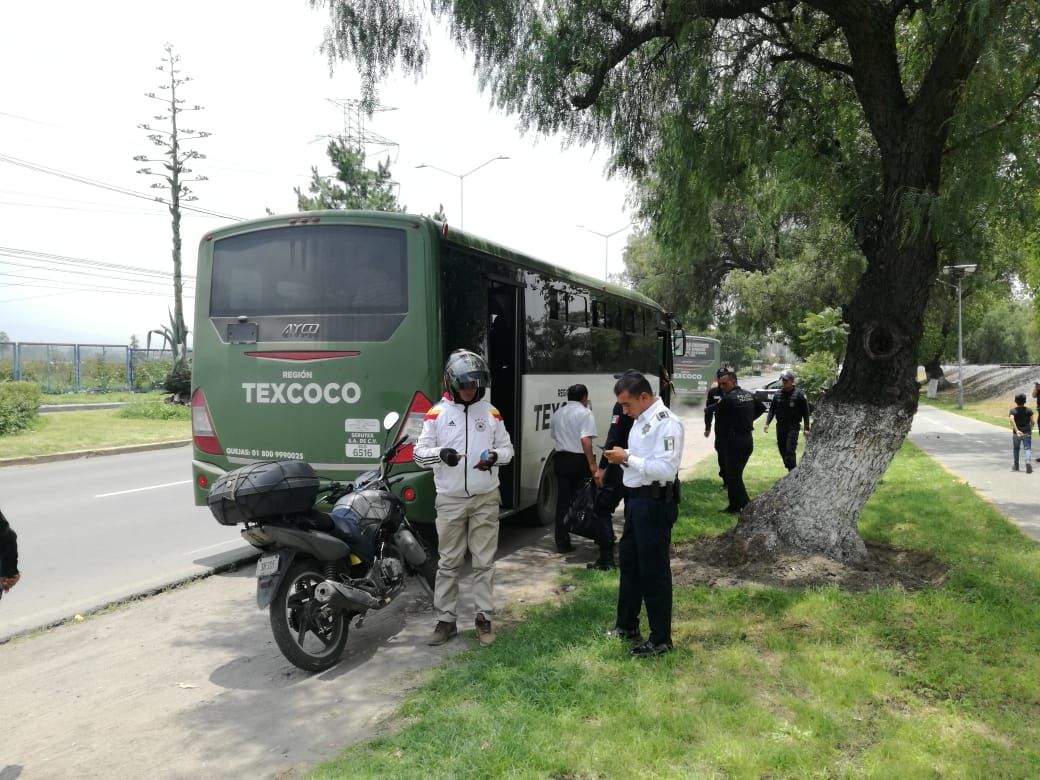 Policía municipal de Texcoco realiza operativo a transporte público y motocicletas