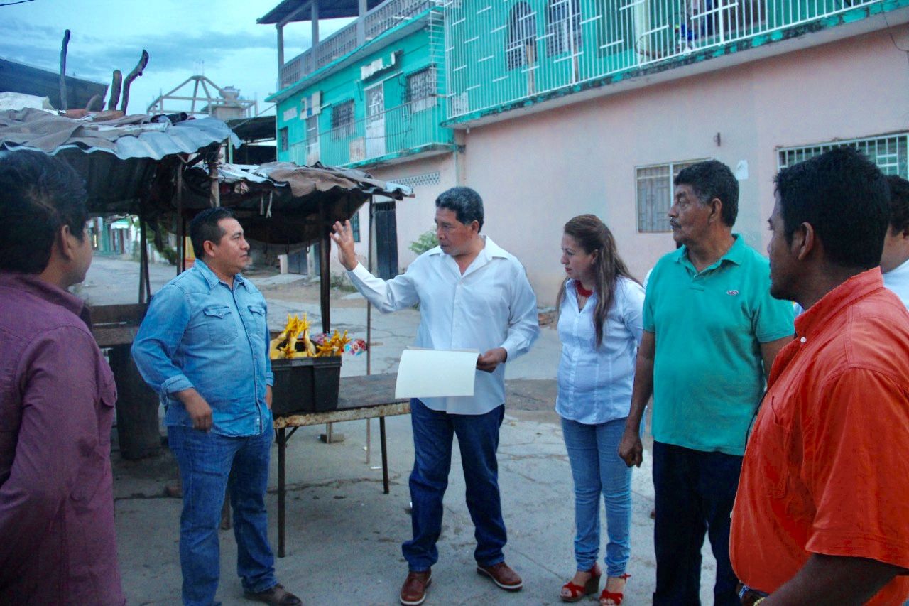 Rehabilita Tomás Hernández Palma drenaje sanitario en la comunidad de Las Vigas 