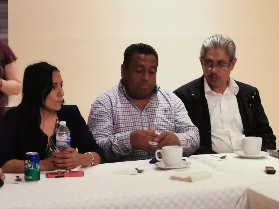 En horario laboral, Flor Ibarra vocera de Ixmiquilpan participa en conferencia de prensa del PT.