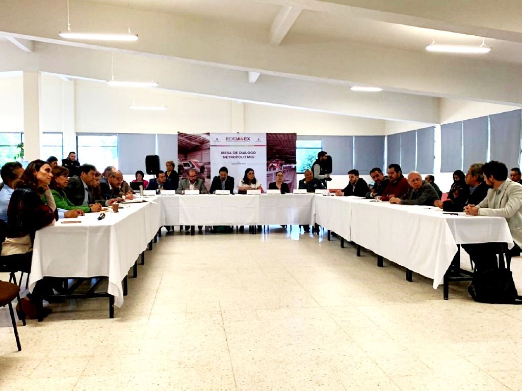 Instalan mesa de diálogo metropolitano en torno al tren interurbano México-Toluca