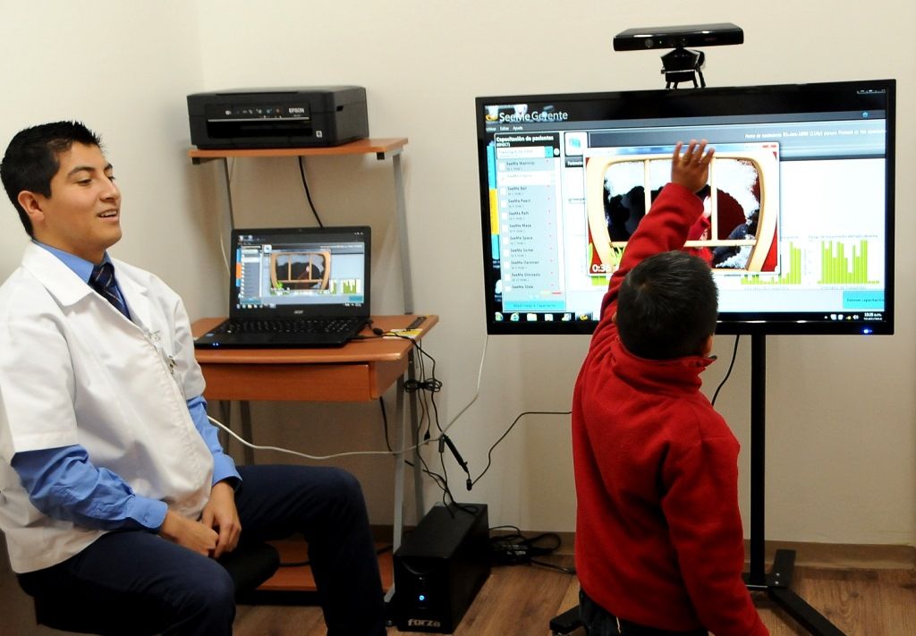 Rehabilitación con realidad virtual y estimulación sensorial