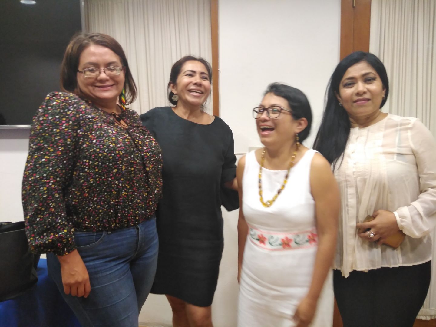 ’Morenas Guerrero’ inauguran Escuela Itinerante de Mujeres en Taxco