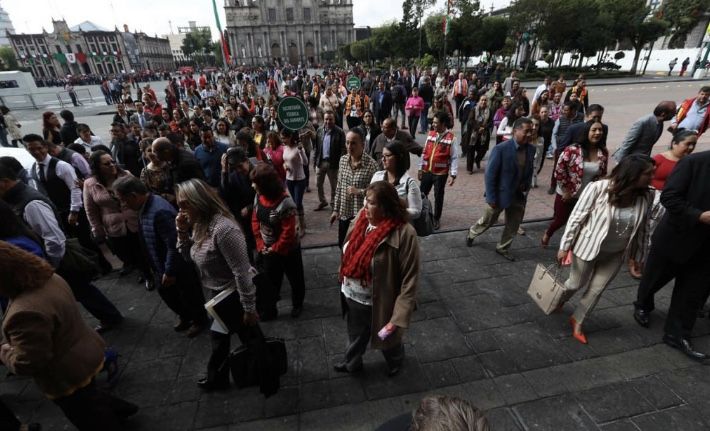 Evacuan a 2 mil servidores públicos durante macro simulacro en Toluca 
