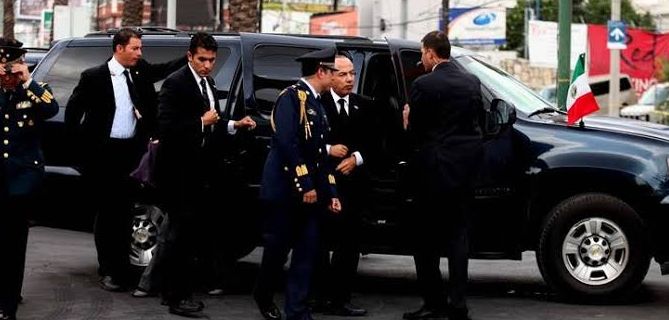 Calderón, el de las decenas de guardaespaldas, dice a AMLO que no se escude 