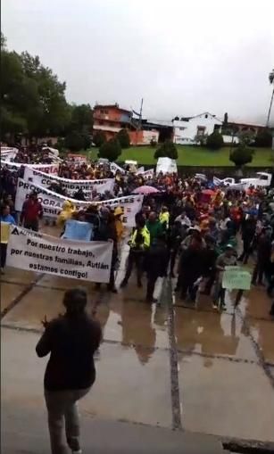 Fracasa ’megamarcha’ en apoyo al desbloqueo a Minera Autlán; sólo acudieron 200 personas