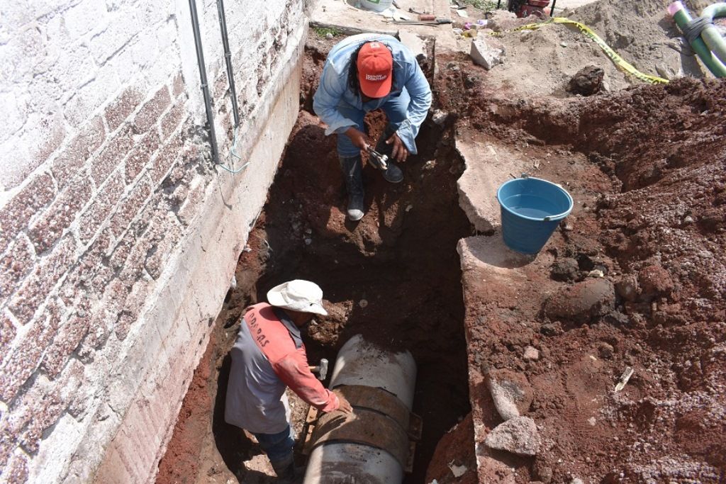 

ODAPAS Chimalhuacán rehabilita sistema hidráulico en San Agustín