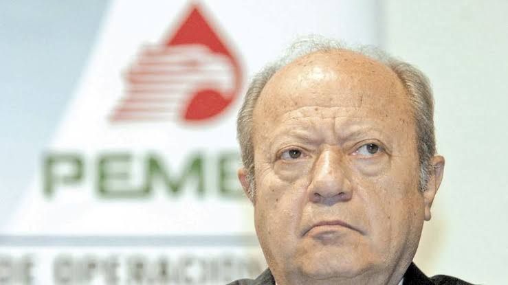 Renuncia Carlos Romero Deschamps a dirigencia de sindicato de Pemex.