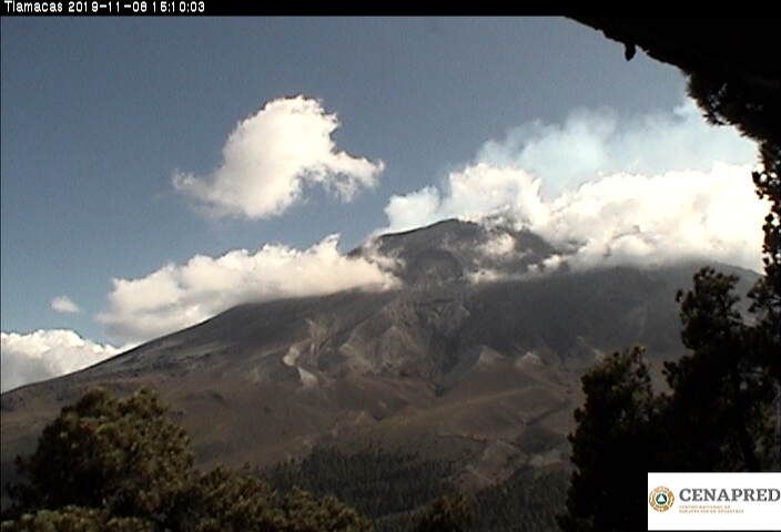 Emite volcán Popocatépetl 84 exhalaciones, vapor de agua, gases volcánicos y lijera cantidad de ceniza