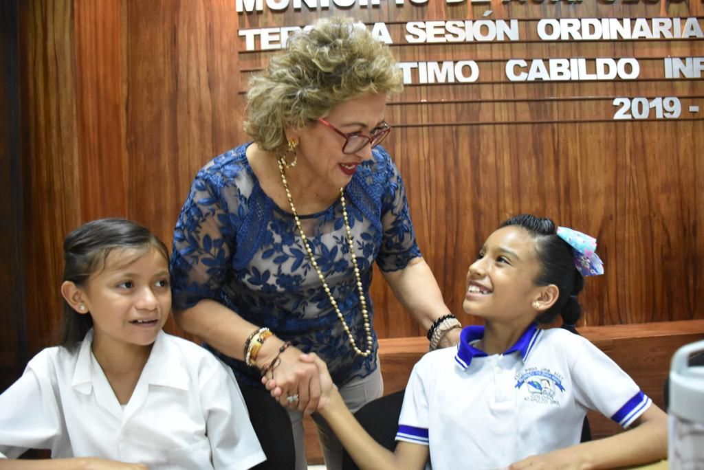 Presencia Adela Román la tercera sesión ordinaria, del Décimo Séptimo Cabildo Infantil 