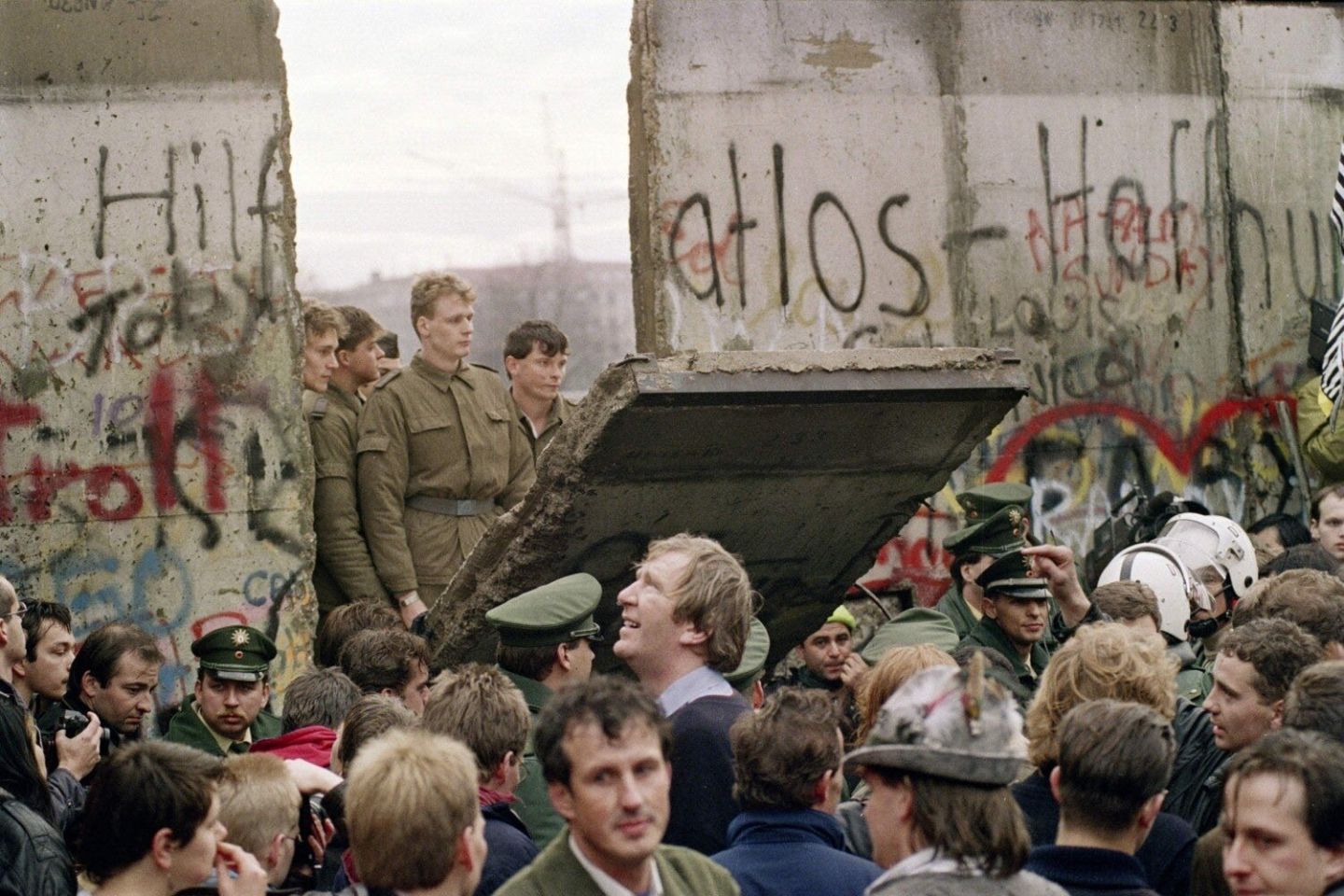 Conmemoran los 30 años de la caída del Muro de Berlín