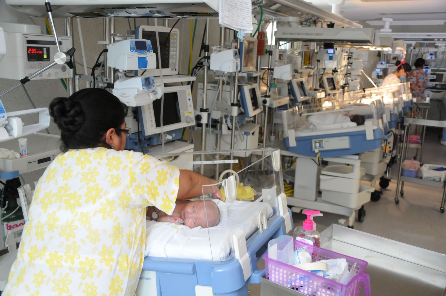 Busca ISEM reducir nacimientos prematuros 