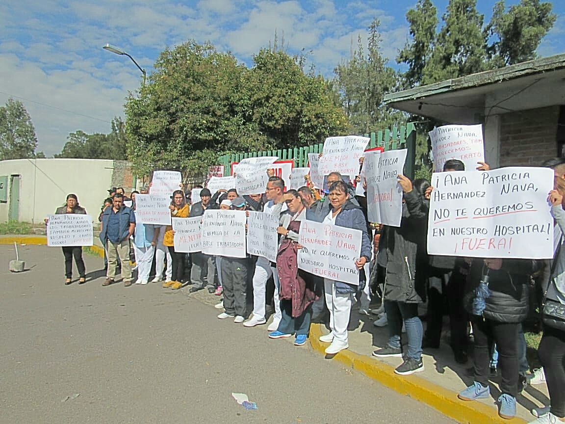Trabajadores del hospital de enfermos crónicos de Acolman, exige la destitución de la Directora 
