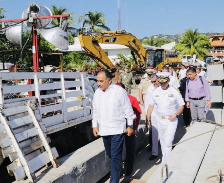 Supervisa el gobernador Astudillo avances en la obra del nuevo muelle en Ixtapa-Zihuatanejo 