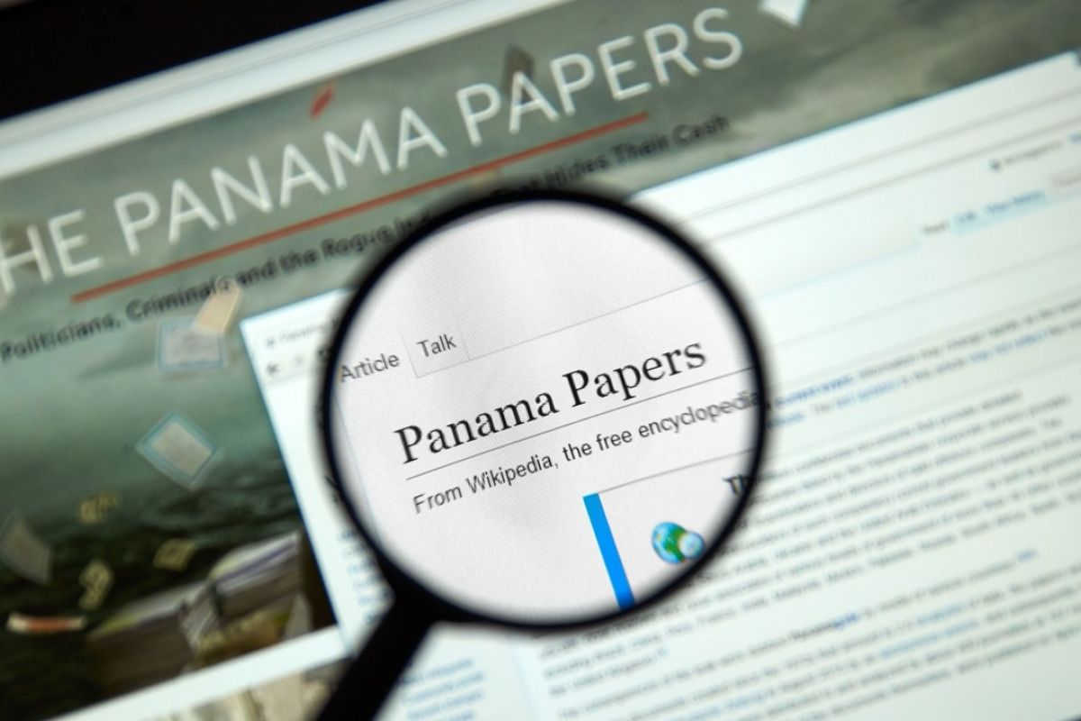 Nuevos documentos de  Panama Papers filtran datos de banco de Islas Caimán