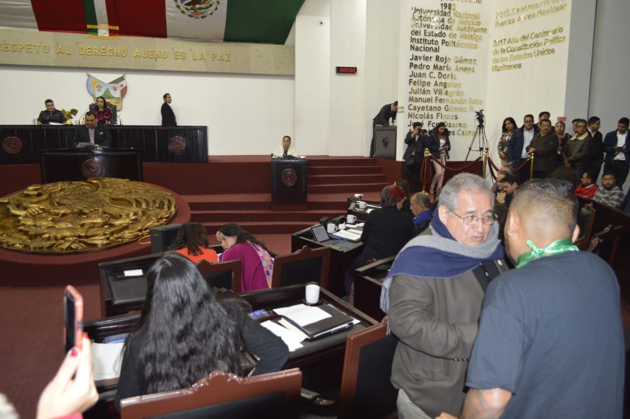 Diputados del Grupo Universidad traicionan a Morena y votan contra ILE