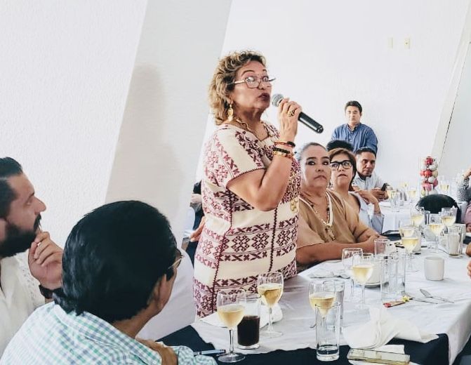 Convive la alcaldesa Adela Román con periodistas de Acapulco 