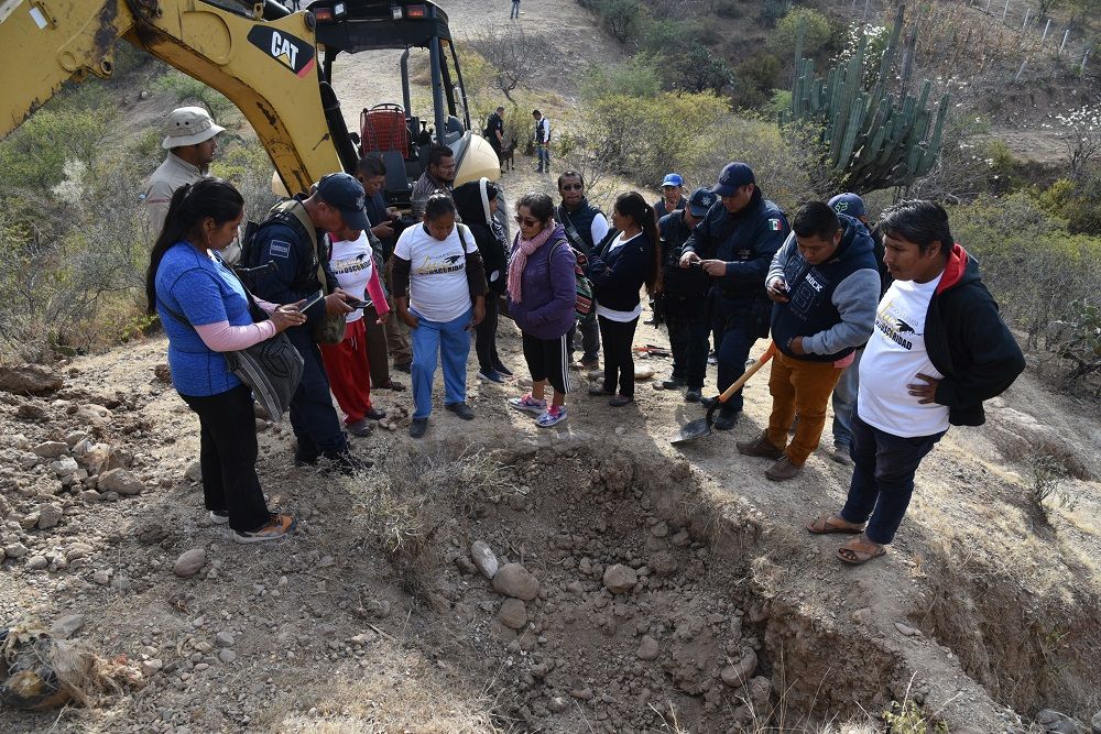 Encuentran restos humanos en los cerros de Tlapa

 