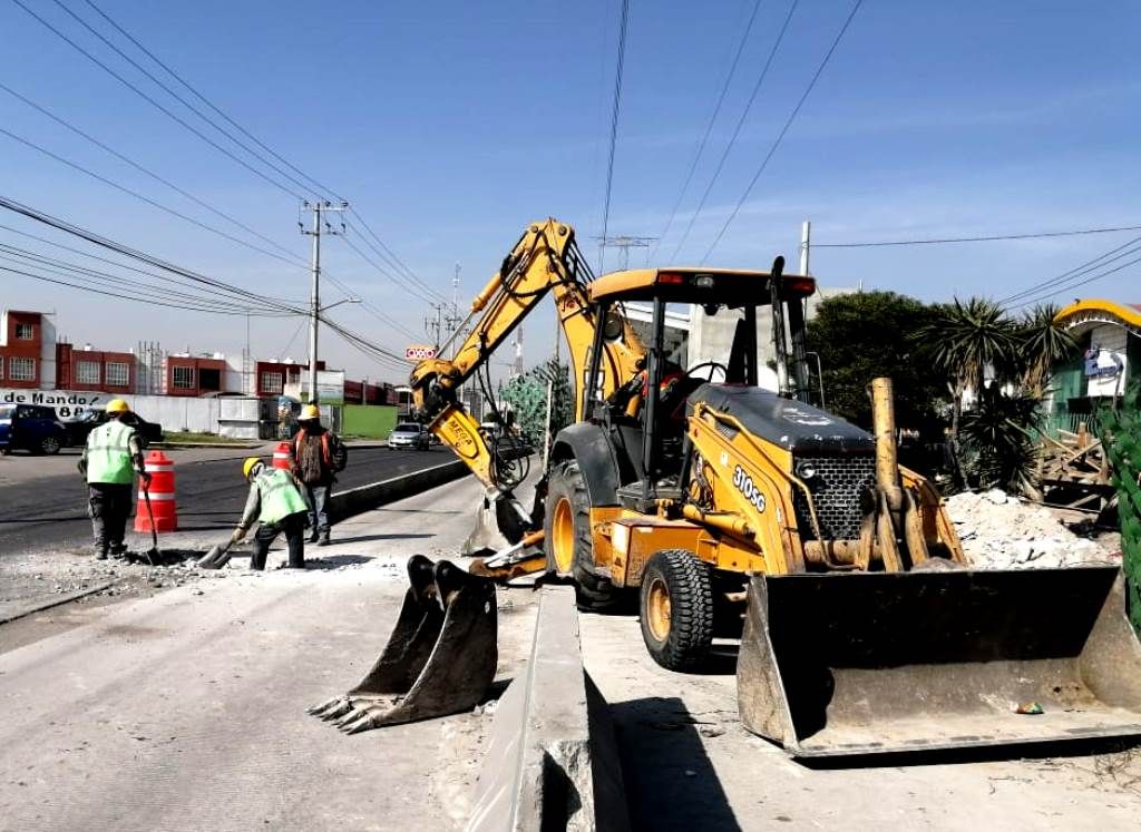 El GEM reconstruye avenida primaria en Tecámac