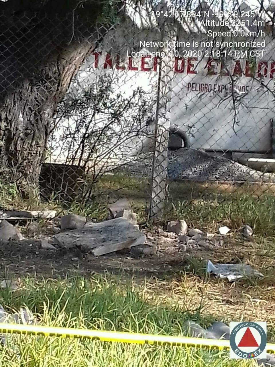 
Fallece una mujer tras explosión de polvorín en Tultepec