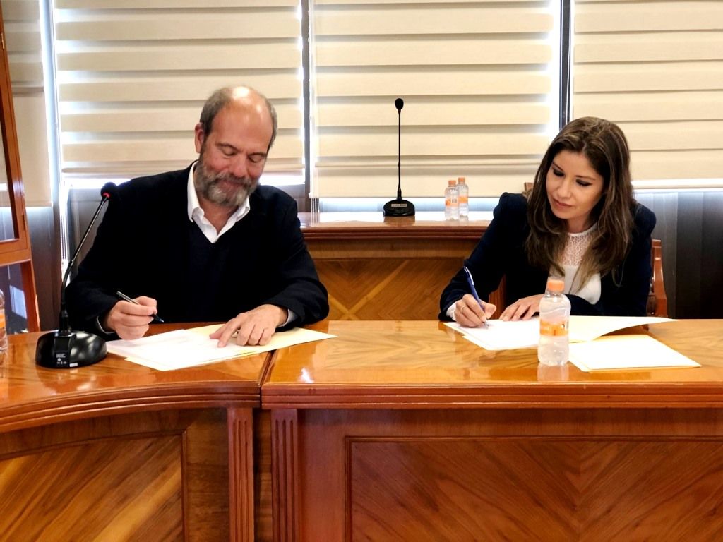 El ISSEMYM y RENAPO firman convenio para modernizar procesos internos
