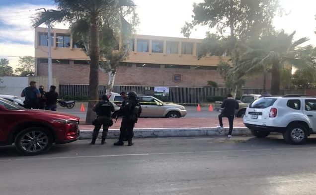 Detienen a abuelo del niño que disparó en colegio de Torreón.
