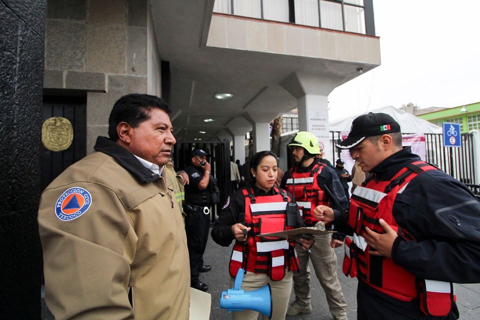 Amplia participación en simulacro nacional de sismo en Texcoco 
 