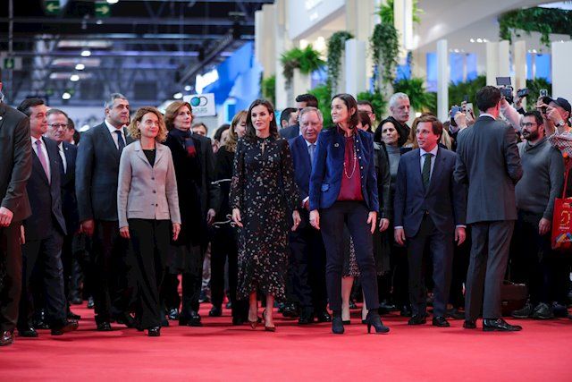 La Reina Letizia inaugura Fitur prestando especial atención al turismo español