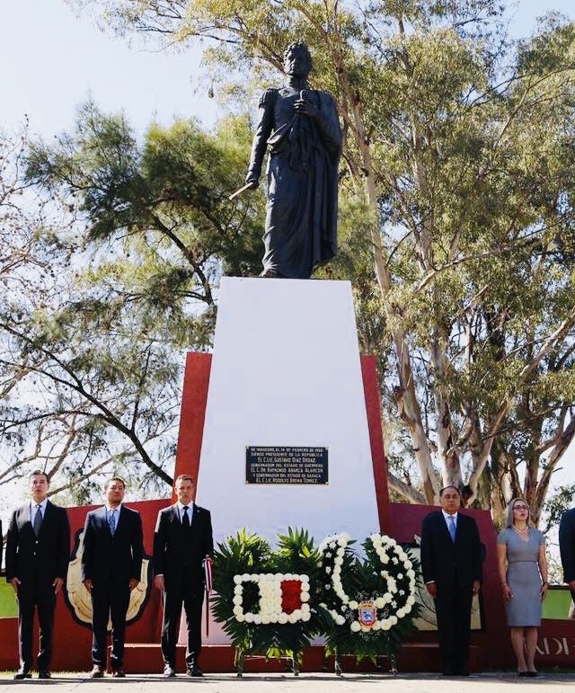 Homenajea el gobernador Astudillo en Oaxaca al prócer de la patria, Vicente Guerrero 