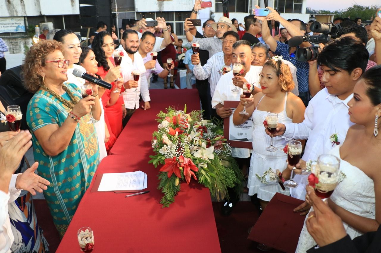 Supera expectativas convocatoria para las bodas colectivas en Acapulco 