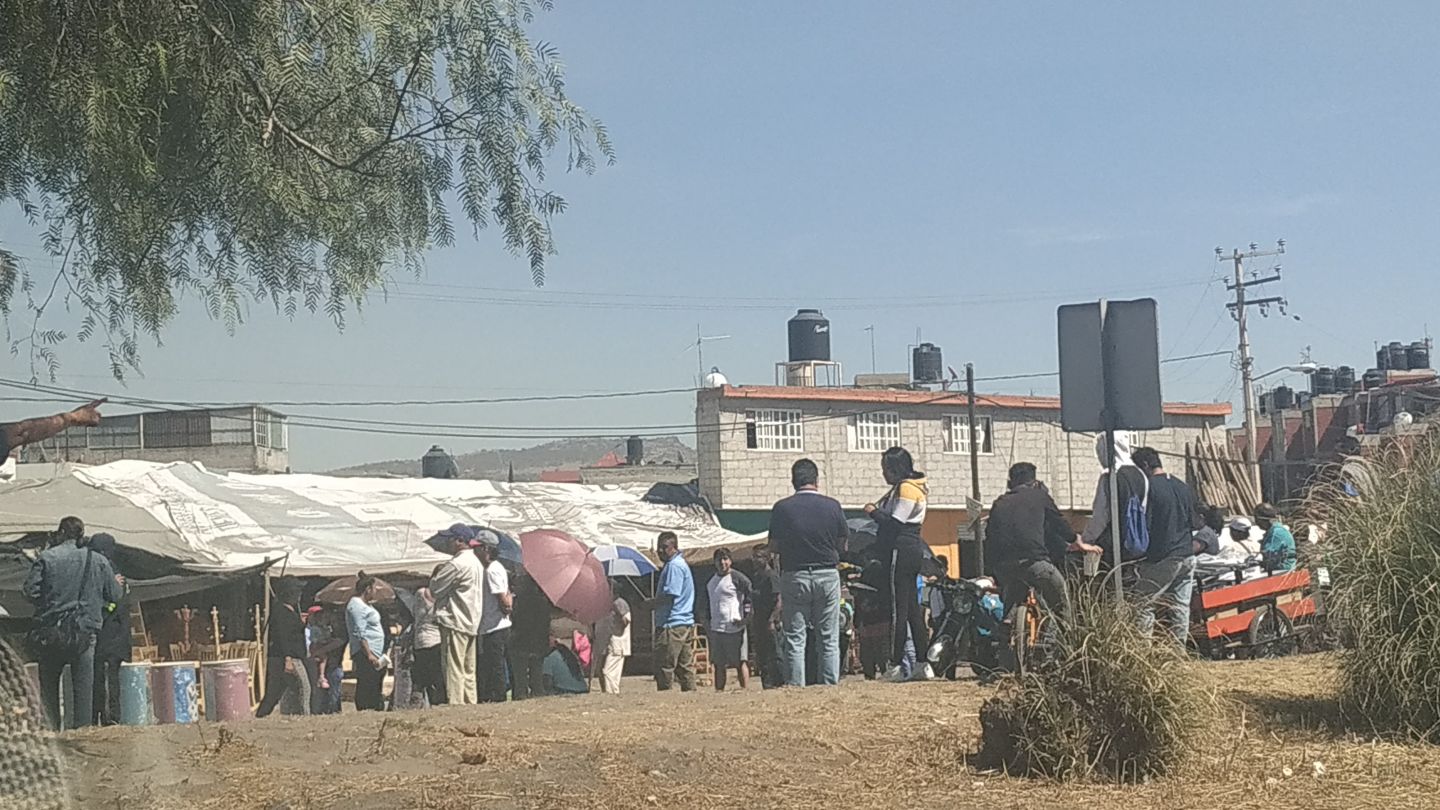 Carretera lechería cerrada a la altura de central de abastos Ecatepec