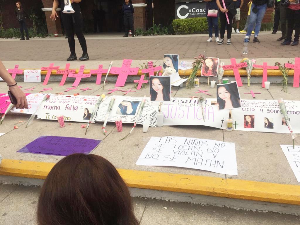 Mujeres marcha y colocan altar en memoria de Josseline,  en #Coacalco