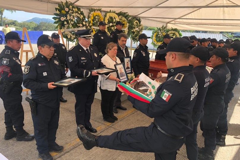 Con honores, despide SSP a policías caídos en Córdoba.