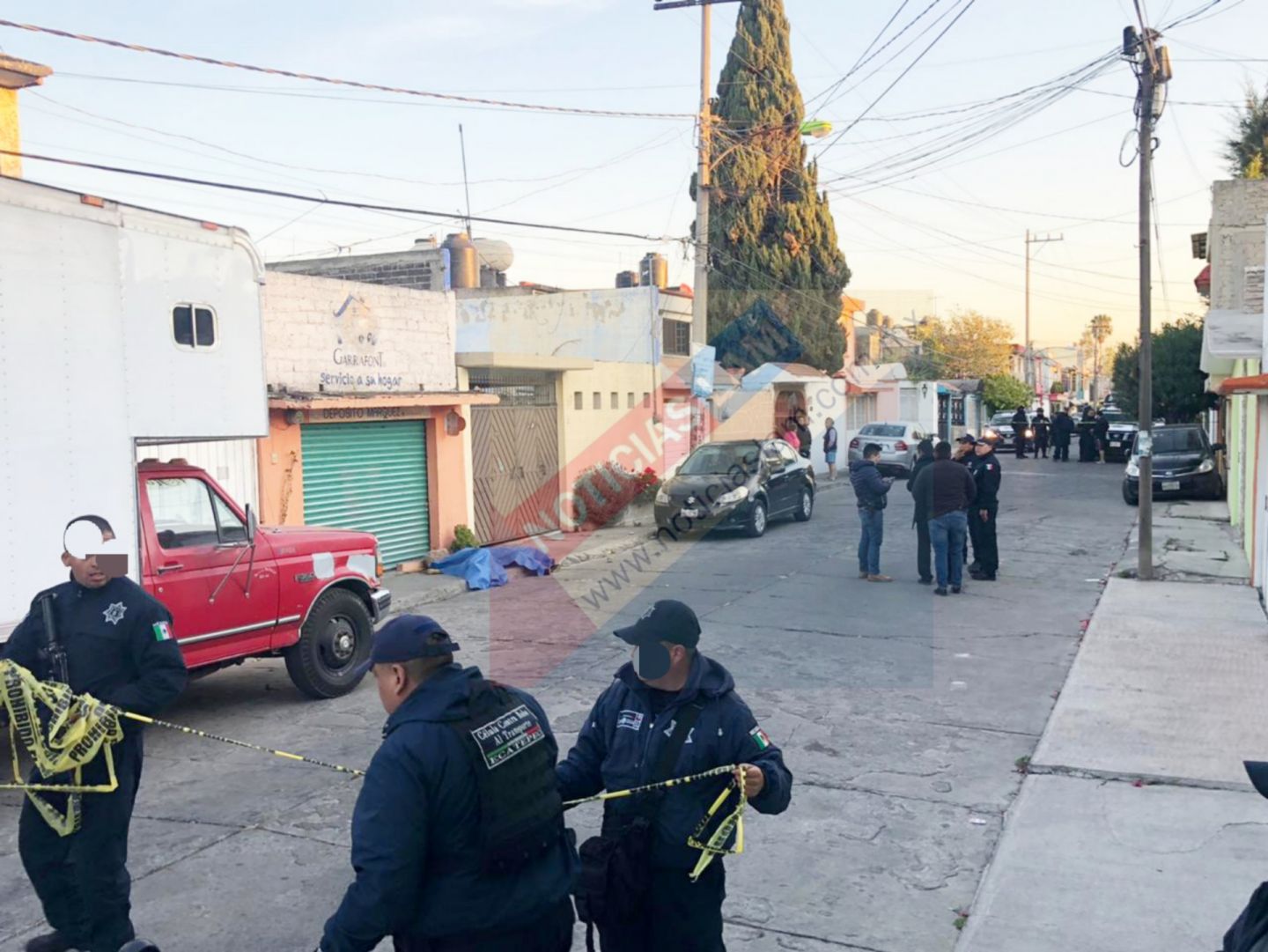 Abandonan 3 cuerpos sin vida en calles de Ciudad Azteca