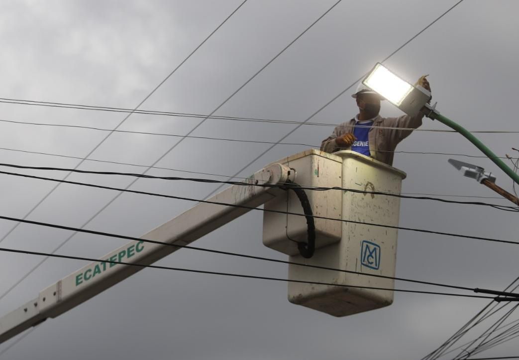 Gobierno de Ecatepec Inicia instalación de 7 mil luminarias en 35 colonias de alta incidencia delictiva de esta región mexiquense 

