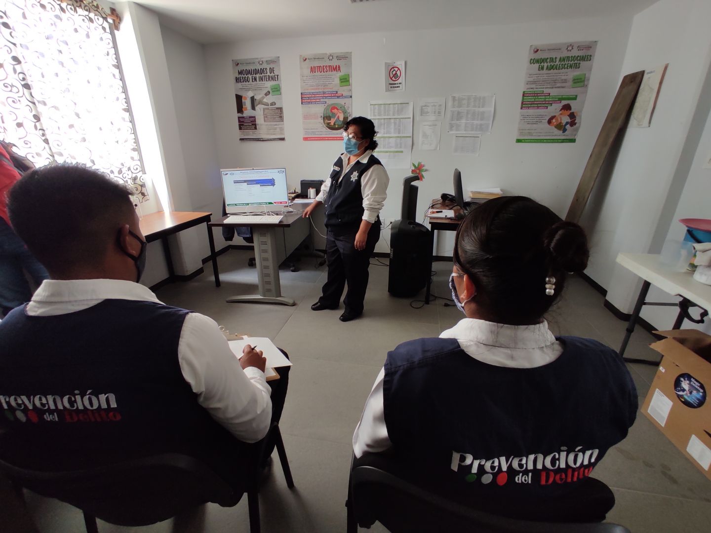 Policía de Chimalhuacán fortalece atención con perspectiva de género

 