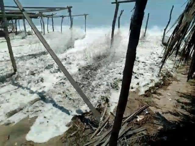 Seguirán las intensas lluvias por huracán ’Enrique’ en Acapulco 