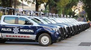 En pleno acto sexual en el interior de su patrulla es descubierta una pareja de policías del municipio de Ecatepec