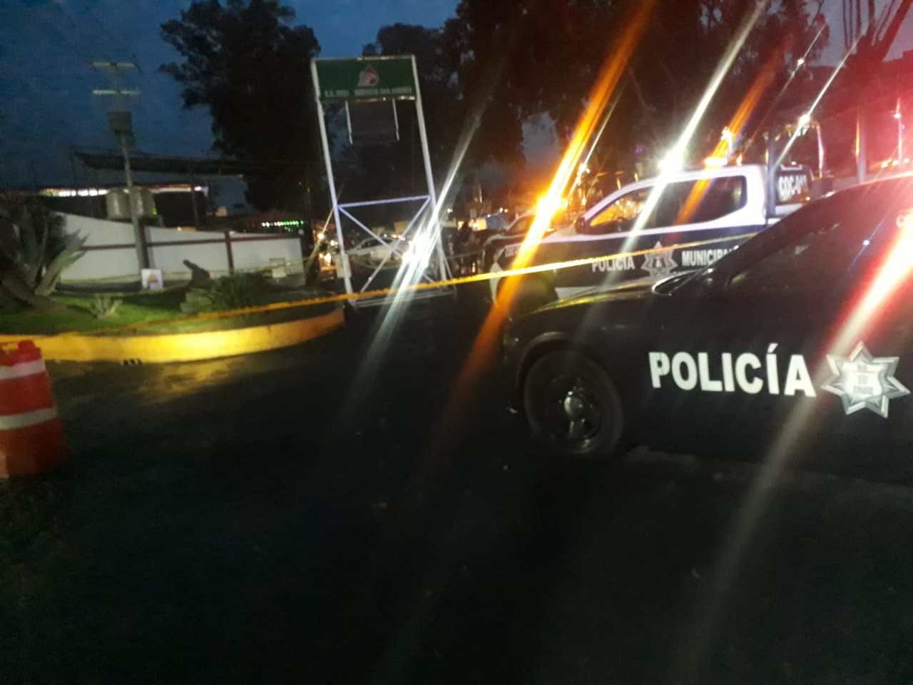 En Cocotitlán se desato una balacera presuntamente entre personas alcoholizadas dejando como saldo al parecer a dos hombres sin vida y tres mujeres con lesiones graves
