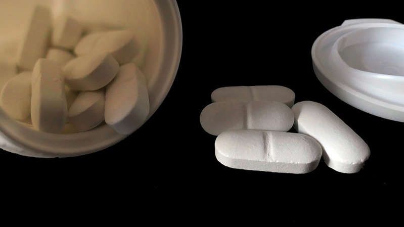 Alertan a adultos mayores no tomar aspirina para prevenir ataques cardíacos