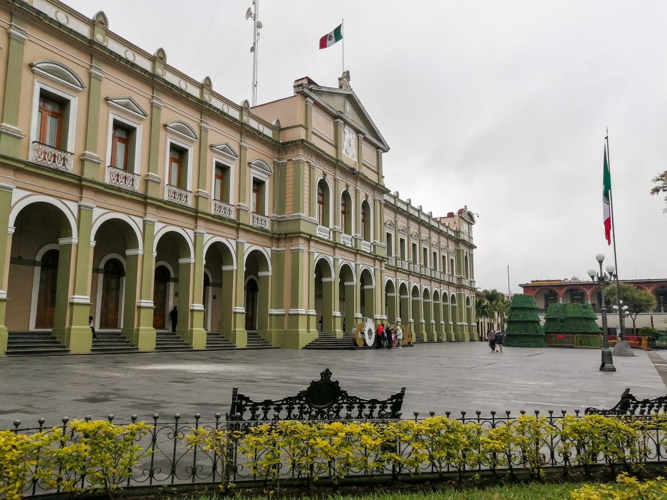 Suspende Ayuntamiento actividades por día de asueto