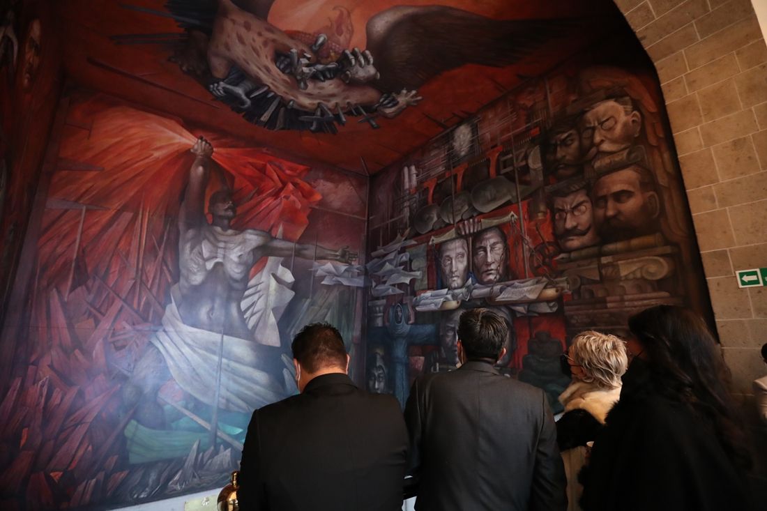 #INAUGURAN EXPOSICIÓN DE #LEOPOLDO FLORES EN #CIUDAD DE MÉXICO