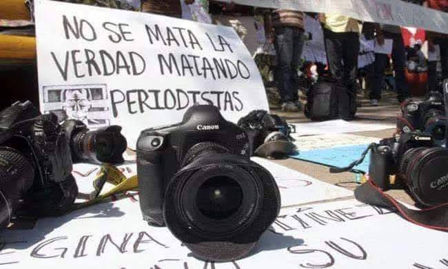 Periodistas ante la Adversidad