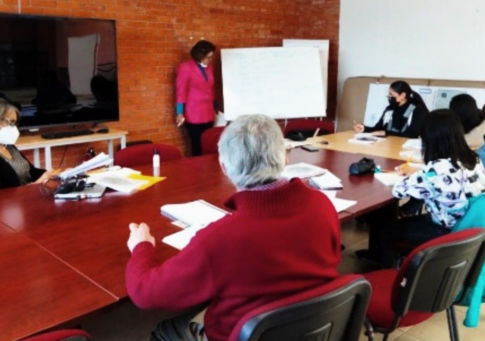 #ORGANIZA BIBLIOTECA PÚBLICA #CENTENARIO DE LA REVOLUCIÓN #TALLER DE INGLÉS