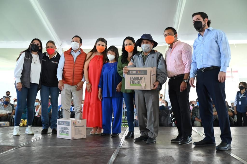 Son mujeres el Factor más Importante del Progreso Familiar