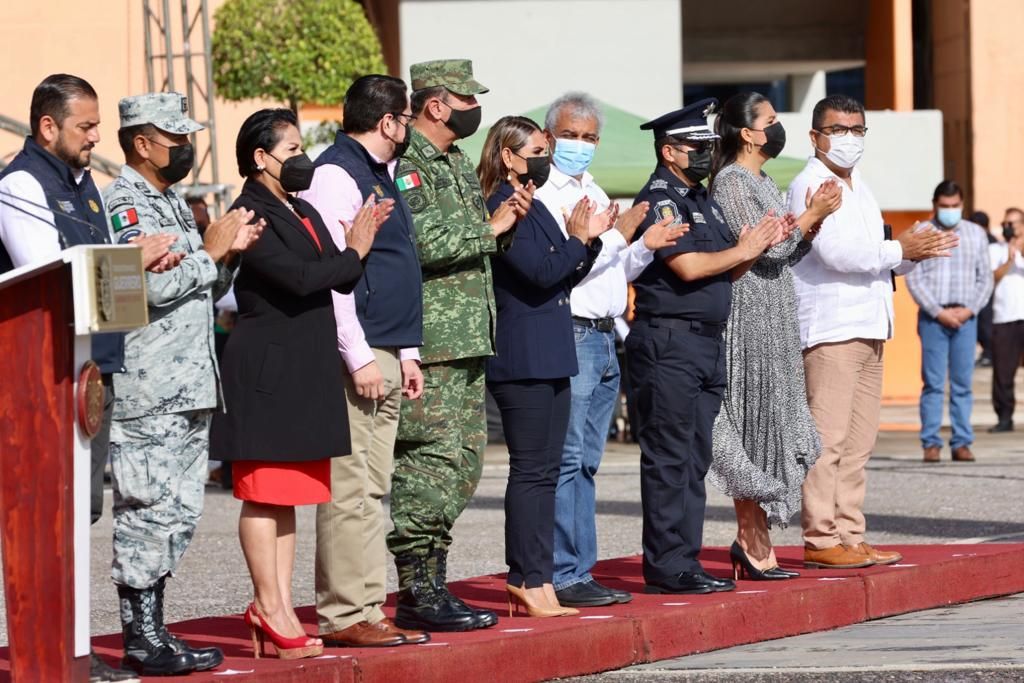 Encabeza la gobernadora Evelyn Salgado izamiento de bandera a media asta por víctimas de los sismos de 1985 y 2017

