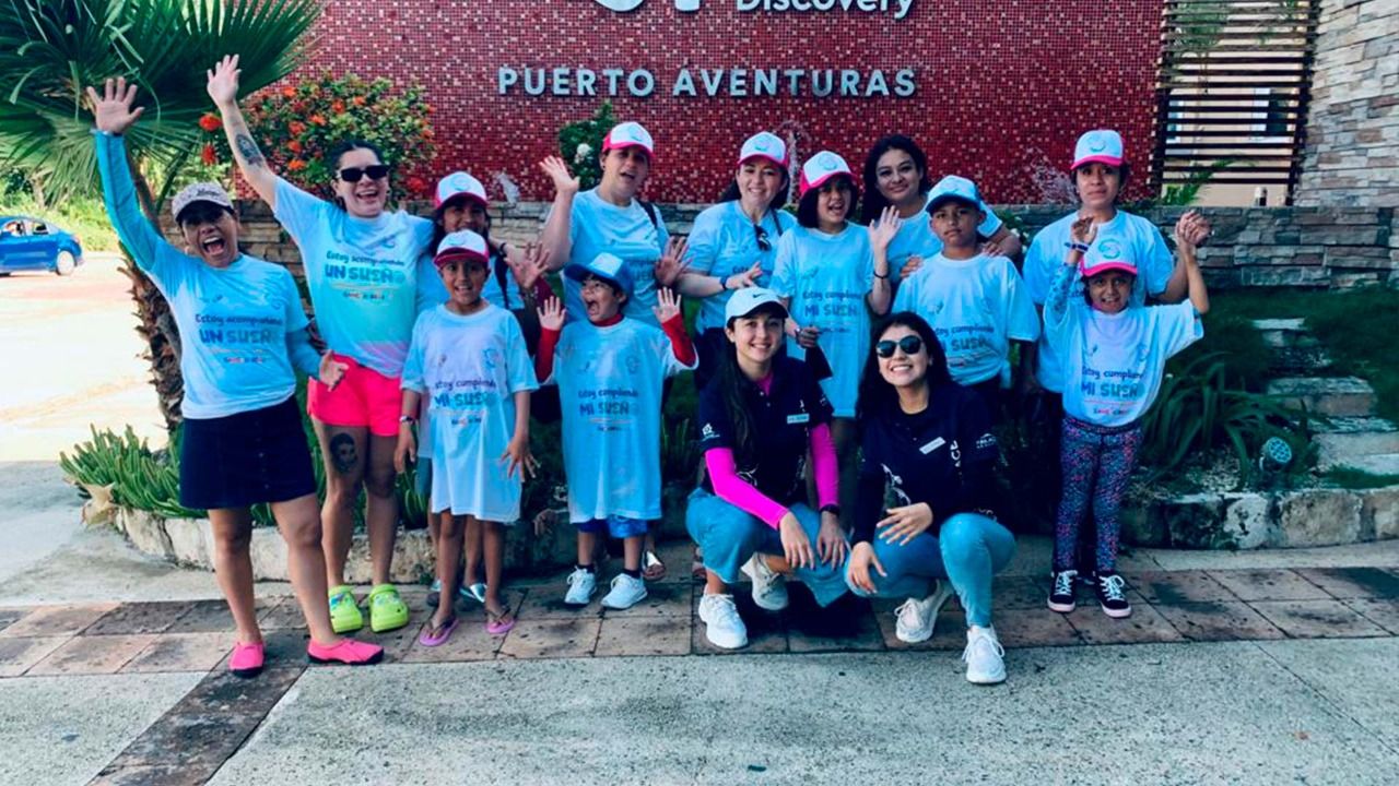 FINANCIA ASISTENCIA PRIVADA UN VIAJE A CANCÚN PARA MENORES QUE PADECEN CÁNCER