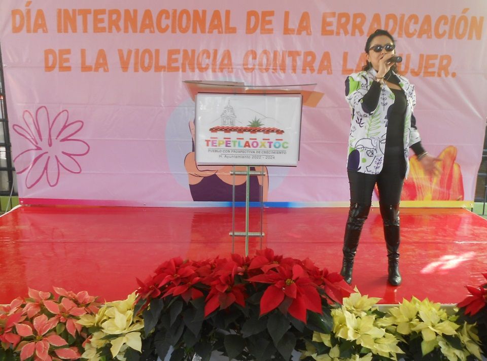 Ponentes ostentan temas sobre agravios al sector femenino en Tepetlaoxtoc