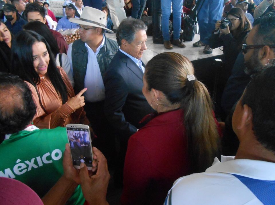 Ante ataques, maestra Delfina está ’blindada’ por mexiquenses: Higinio Mtz